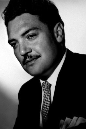 Narciso Busquets as Fulgor Sedano in Pedro Páramo, el hombre de la Media Luna