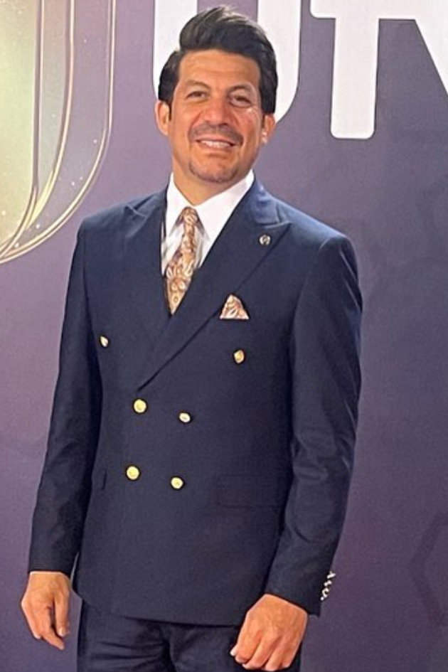 Ali Jabbar as Kamal in Son of the master
