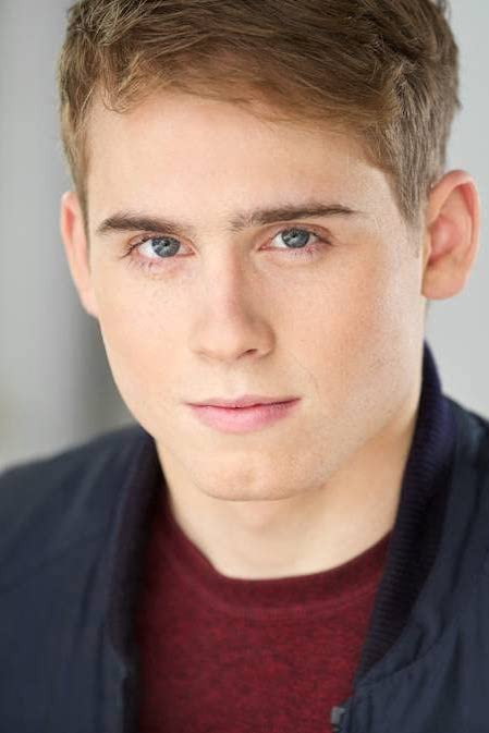 Jan Uczkowski as Philip King in Contest