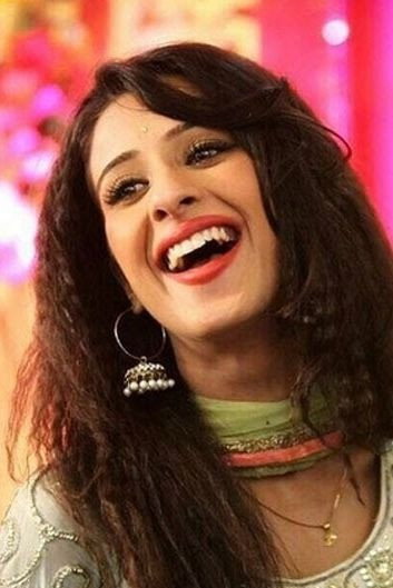 Chestha Bhagat as Sonica Sangha in Maaya