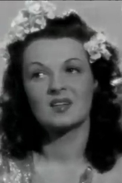 Guita Karen as Kira in Blondine