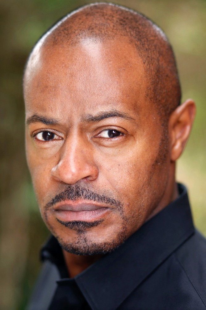 Jeff Alexander as Timmons in Man with No Past