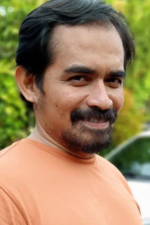 Eduwart Manalu as Setiawan Hadi in Brata