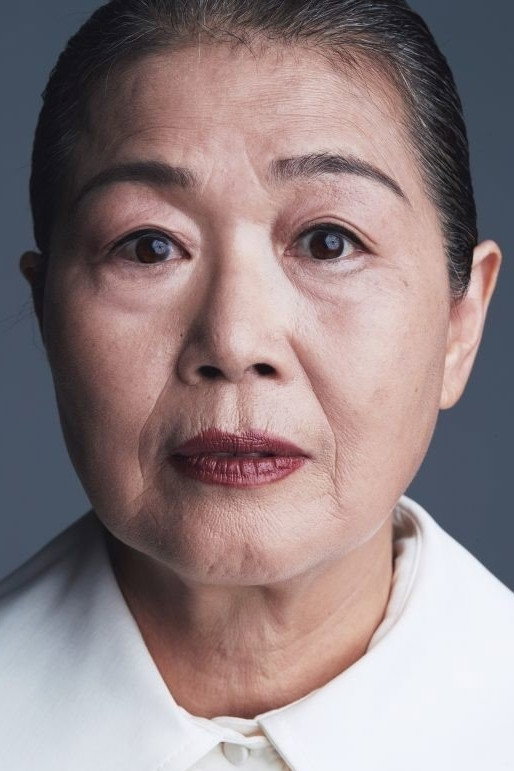 변중희 as Do-kyeong's mother in Where Would You Like to Go?
