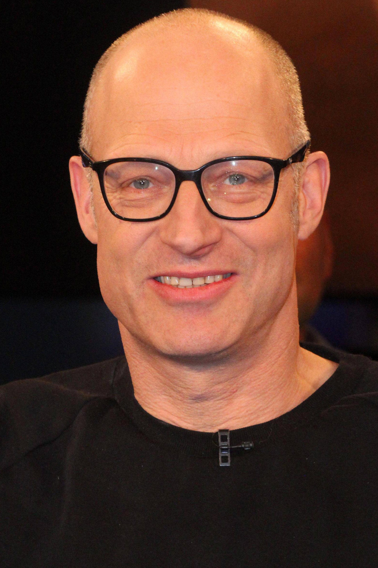 Joachim Meyerhoff as Linus Hoekstra in Sörensen Catches Fire