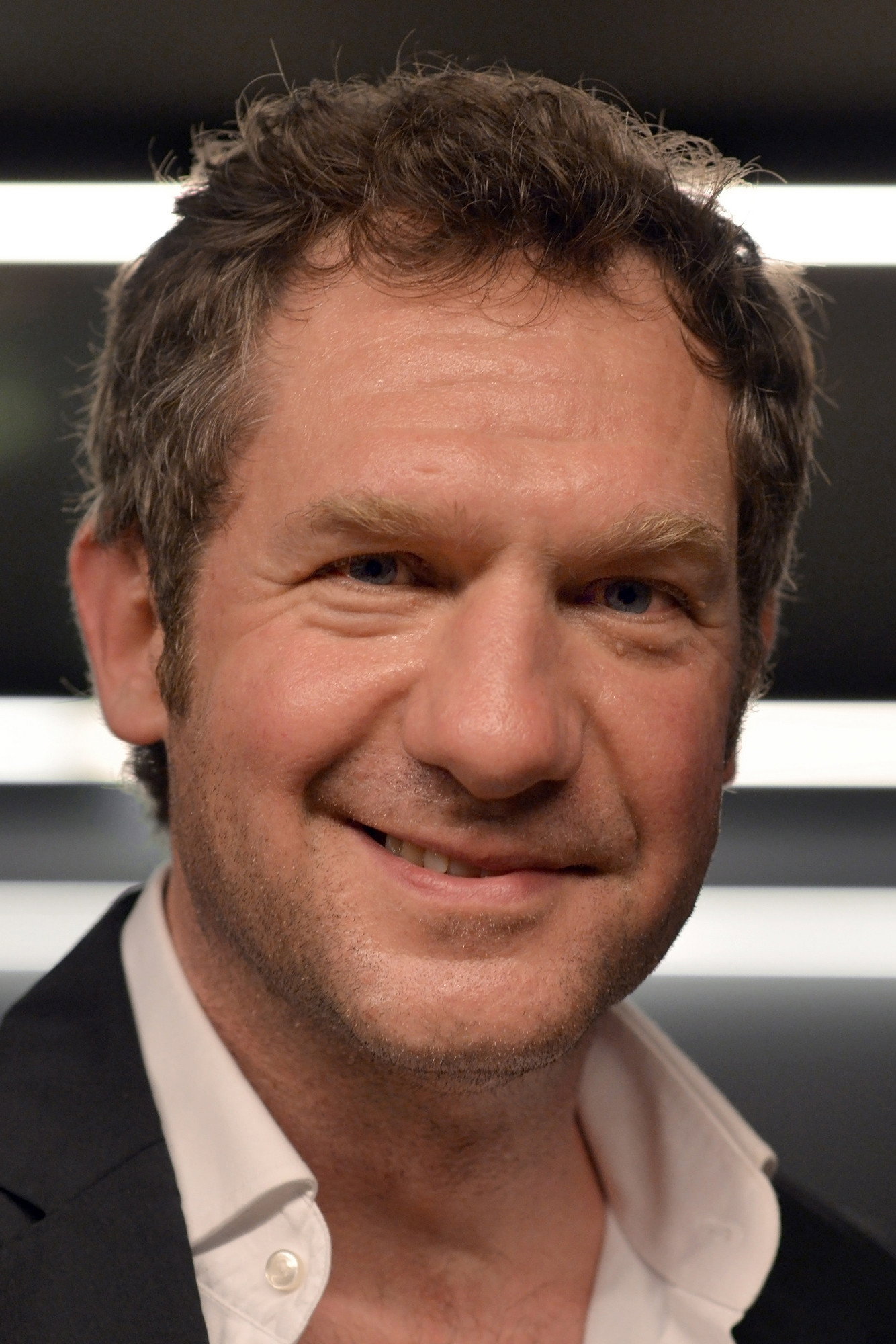 Johannes Zeiler as Luis Kemp in Paul Kemp - Alles kein Problem