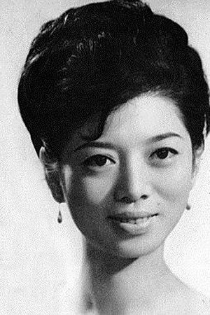 陳淑芳 as Yun-Lang's mother in His Matrimony