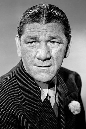 Shemp Howard as Shemp in Listen Judge