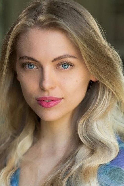 Antonia Whillans as Amelia Monroe in I Killed Molly Monroe