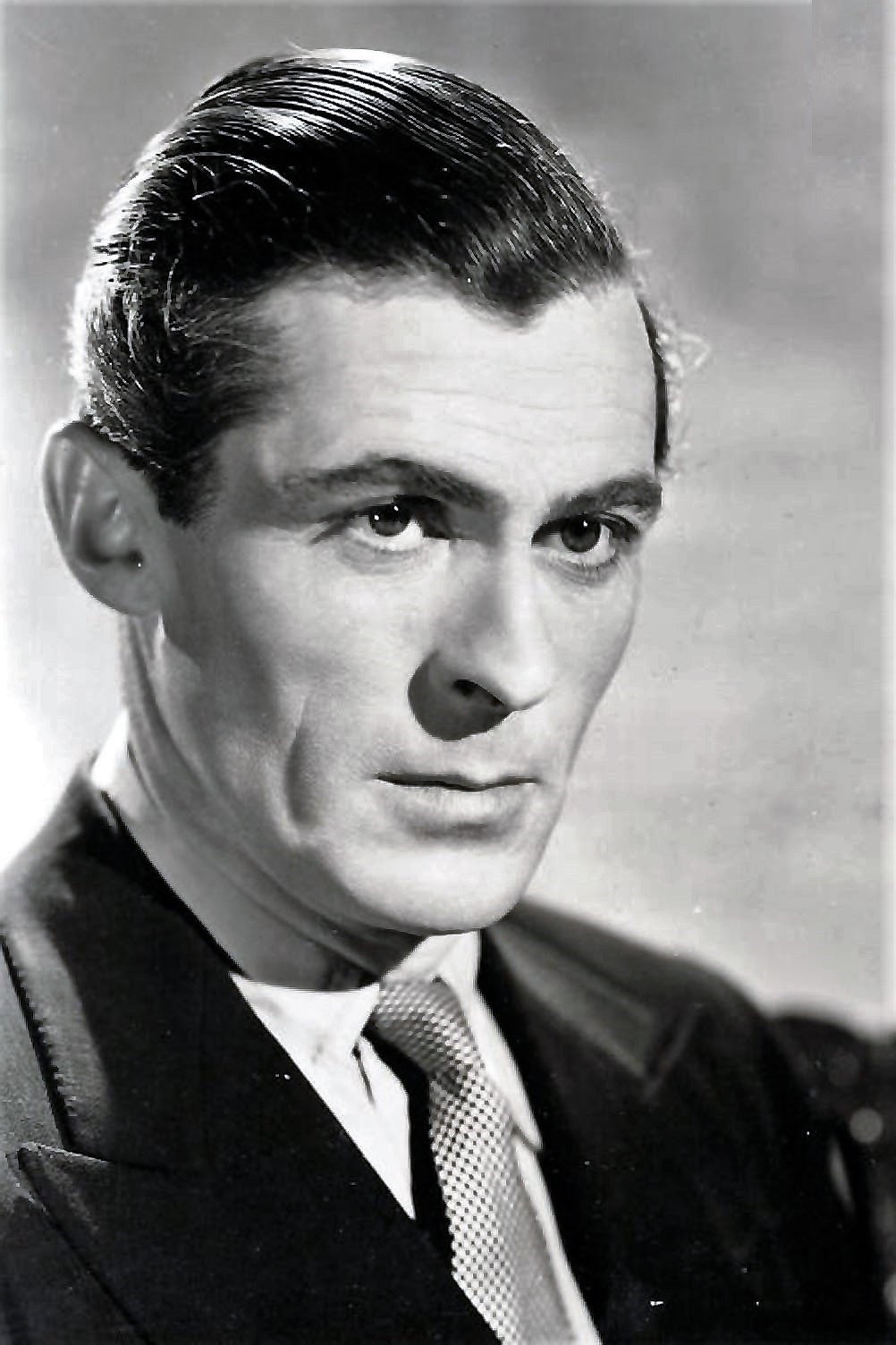 Edward Underdown as Hibbert in Tarka the Otter