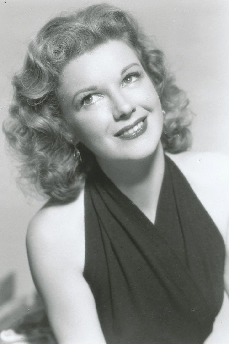 Nan Leslie as Eve Geddes in The Woman on the Beach