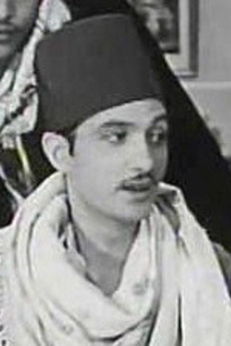 Youssef Saleh as العواد in What a madness
