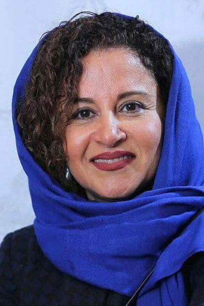 فرشته صدرعرفایی as Pari in The Circle