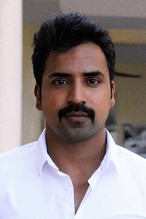Shabeer Kallarakkal as Sagas Ratchagan in Natchathiram Nagargiradhu