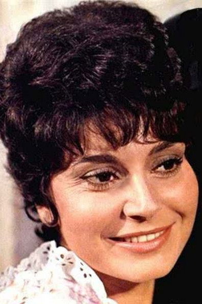 Evelyne Séléna as Louise in My Wife's Husband