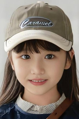 陈晗洢 as 小女孩 in 情迷上海滩