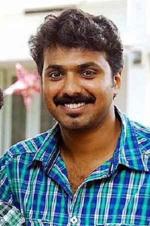Jins Baskar as SI Ayyappadas in Kammattam