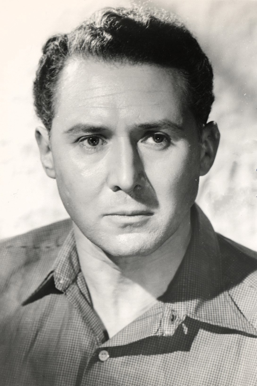 Anthony Quayle as Colonel Harry Brighton in Lawrence of Arabia