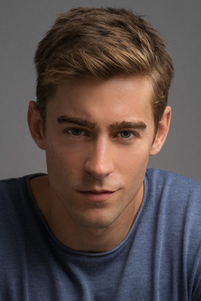 Luke Guldan as Mike in The Watermen