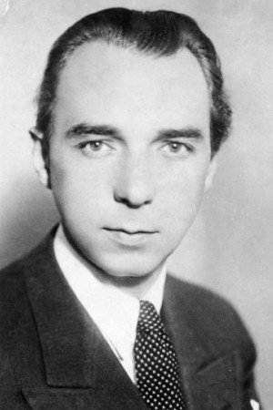 József Timár as Borisz Boronow in Sarajevo