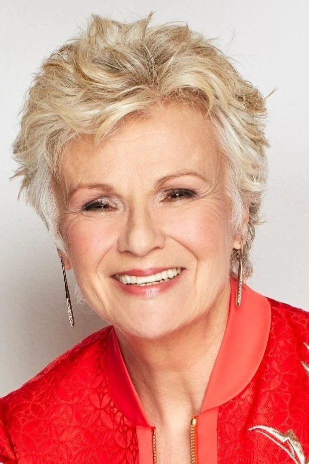 Julie Walters as Evie Walton in Driving Lessons