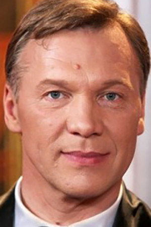 Анатолий Журавлёв as Могутин in Voennaya policiya
