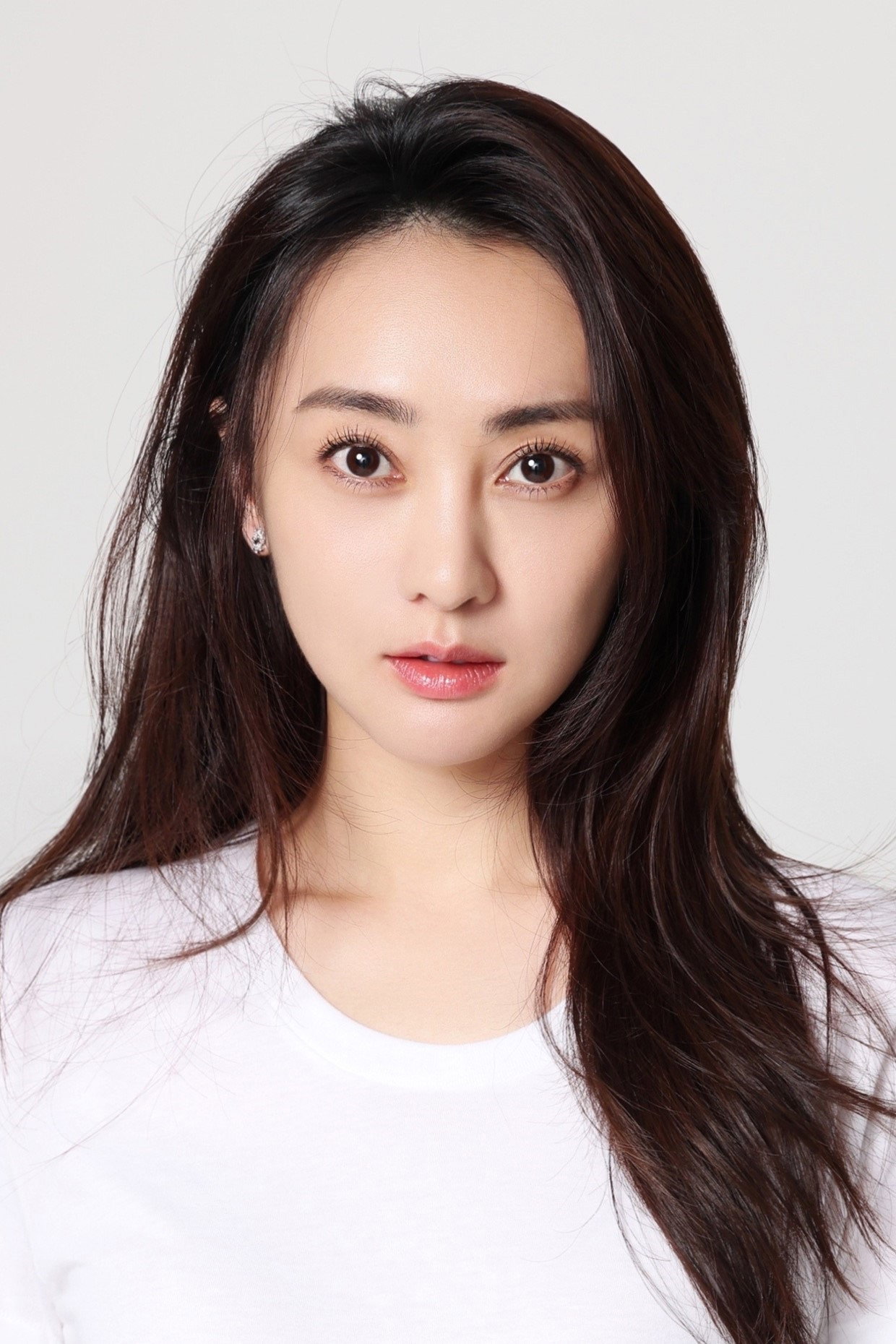 Didi Qian as Xu Lina in Lighter and Princess