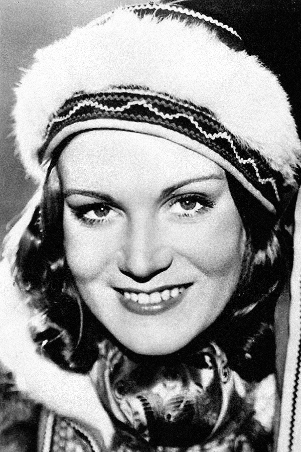Aino Taube as Ebba Garland in Life Goes On