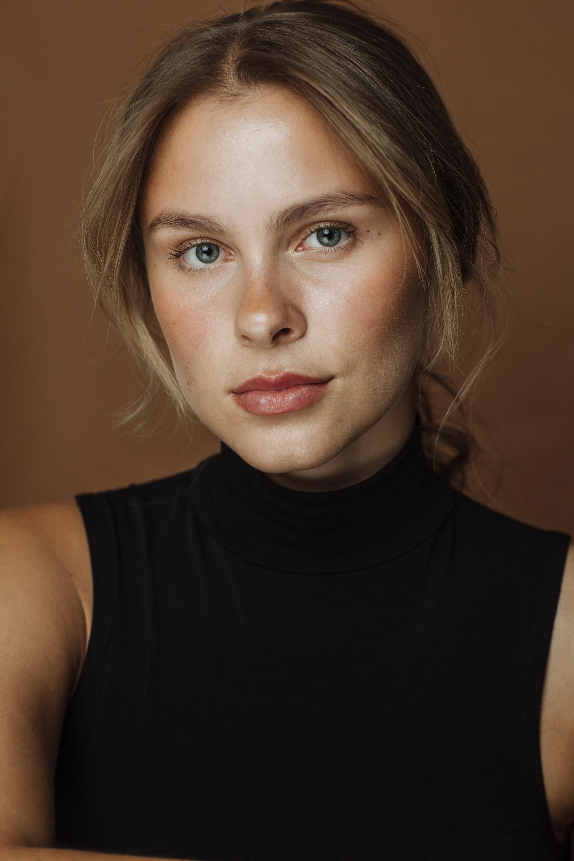 Alea O'Shea as Taylor White in Finally Me