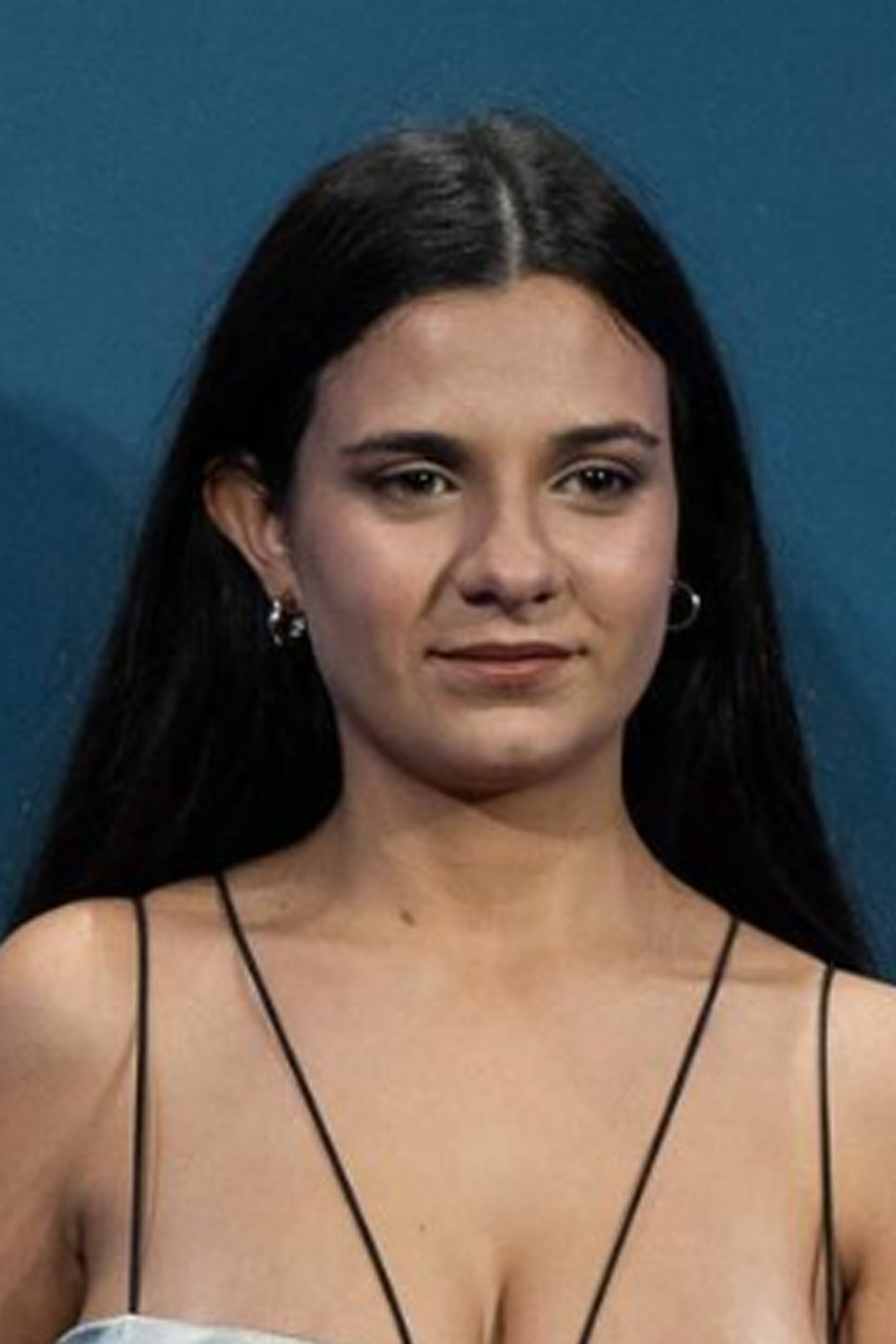 Maite Aguilar as Lola in Alemania