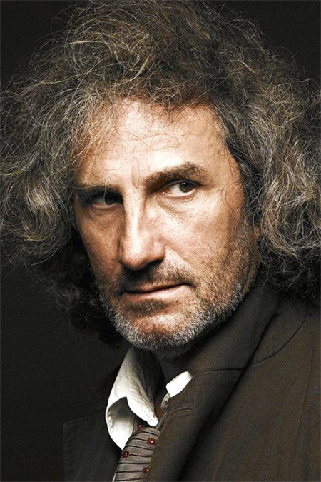 Philippe Garrel as Philippe, le réalisateur in Anemone