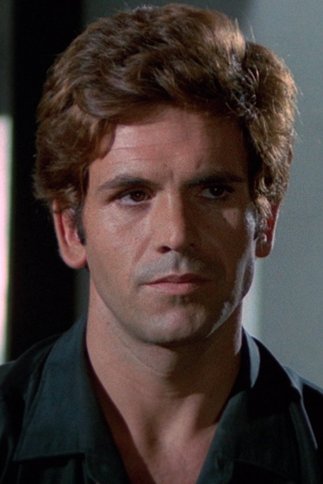 Howard Ross as Federico in L'immoralità