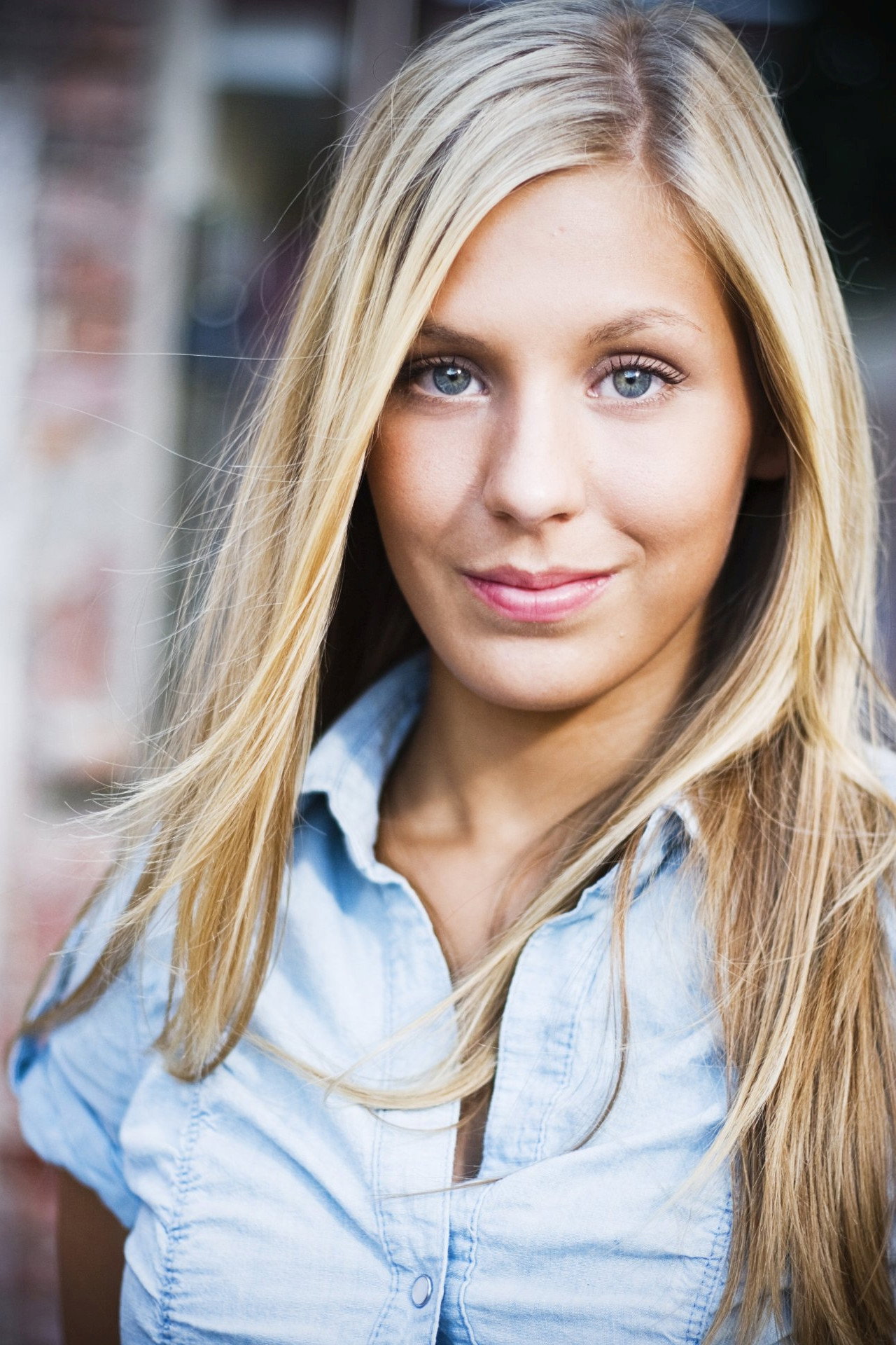 Katelyn Mager as Charlotte in Charlotte's Song