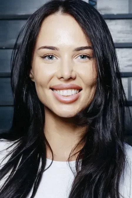 Анастасия Решетова as Self - Judge in You are a Top Model