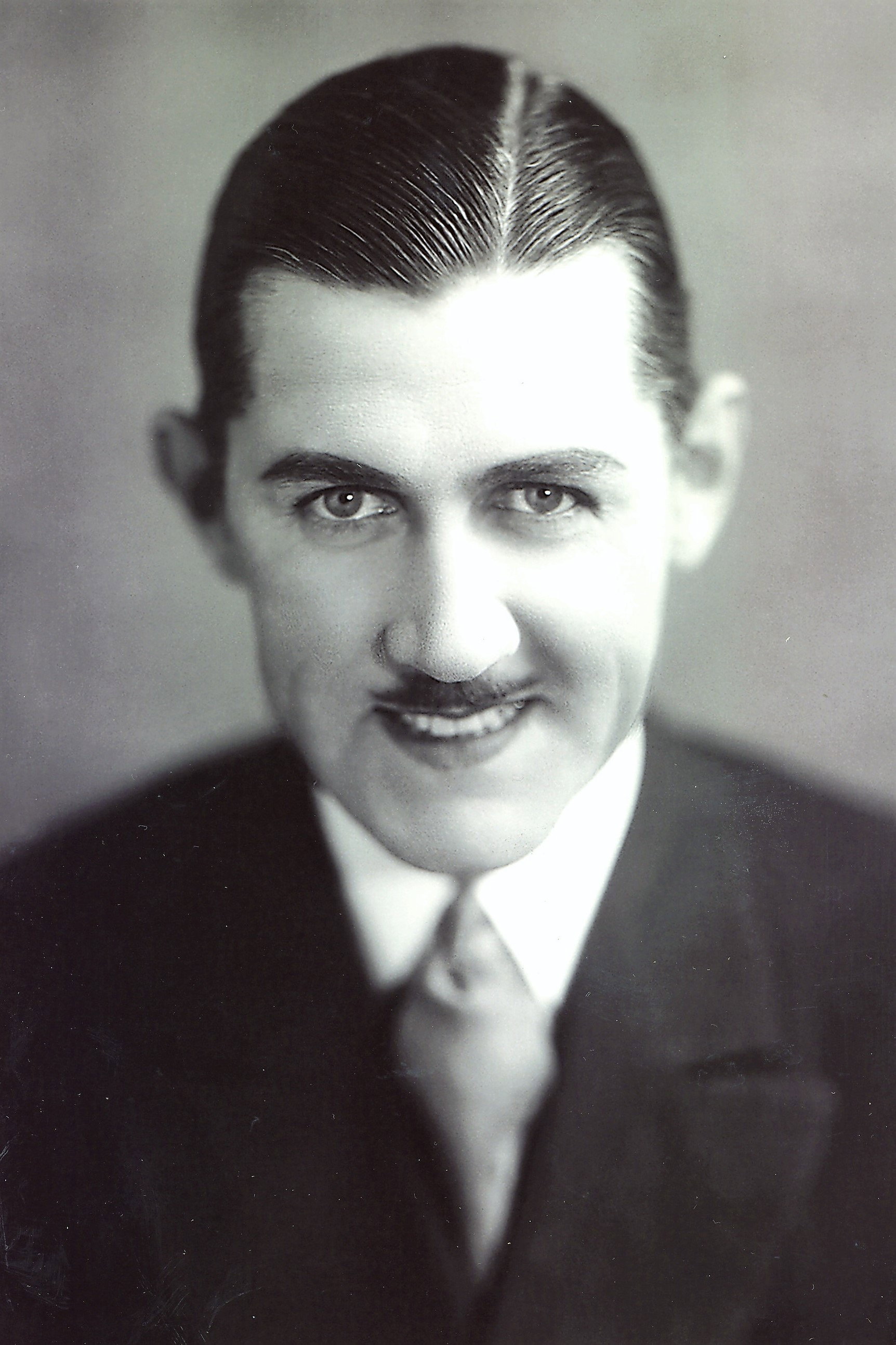 Charley Chase as Charley in Something Simple