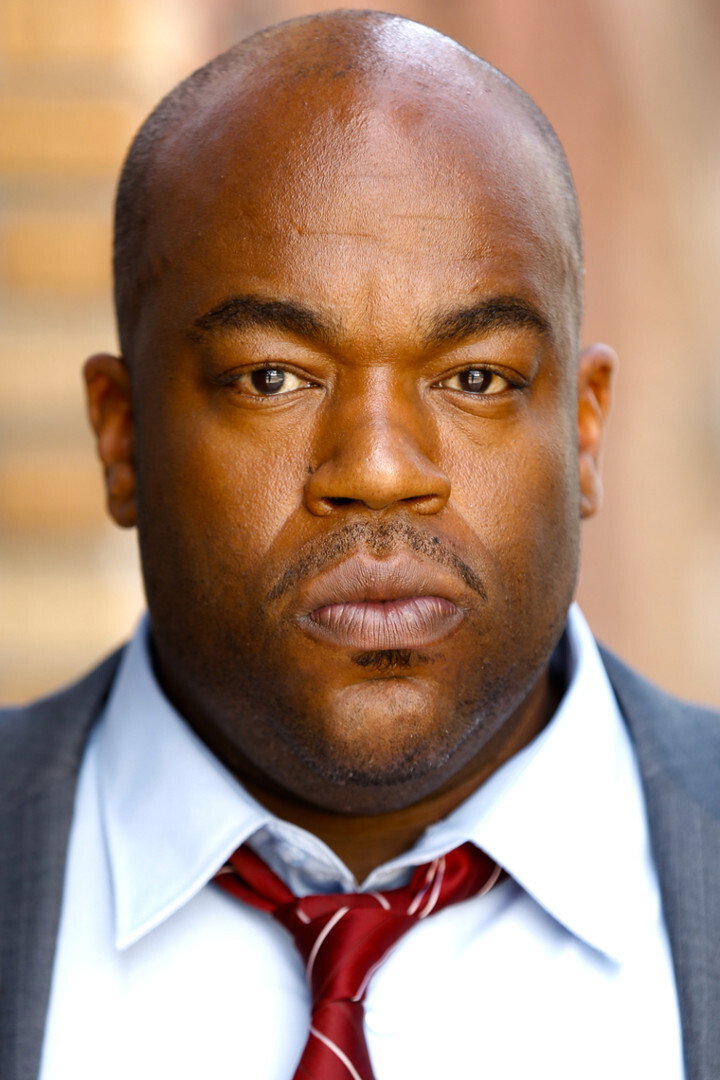 Marcus Folmar as Charlie in Blues