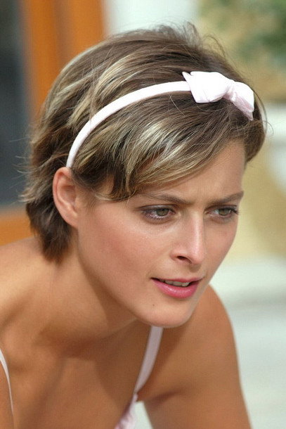 Sophia Laggner as Martha in Slugs
