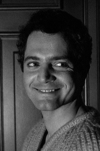 Scott Marlowe as Frank in Following Her Heart