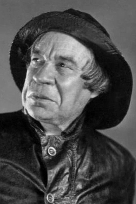 George F. Marion as 'Dad' Perkins (postmaster) in Loco Luck