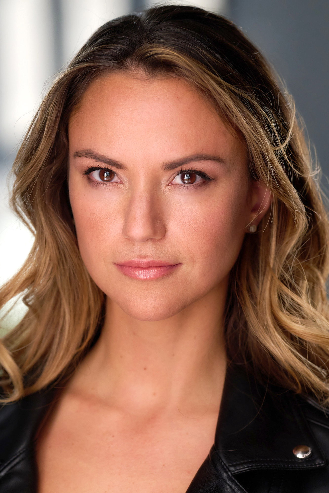 Katerina Maria as June in Country Hearts