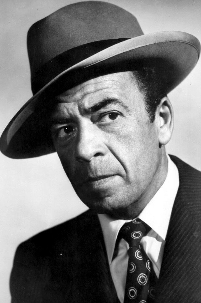Lewis Charles as Lou in The Feather And Father Gang