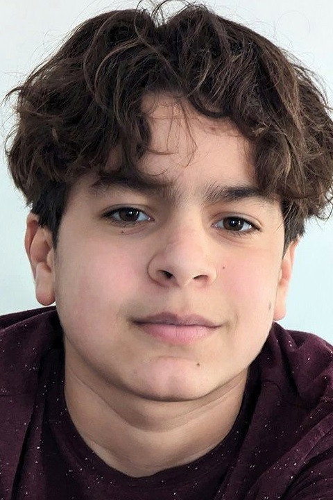 Naël Rabia as Sofiane in Burn Out