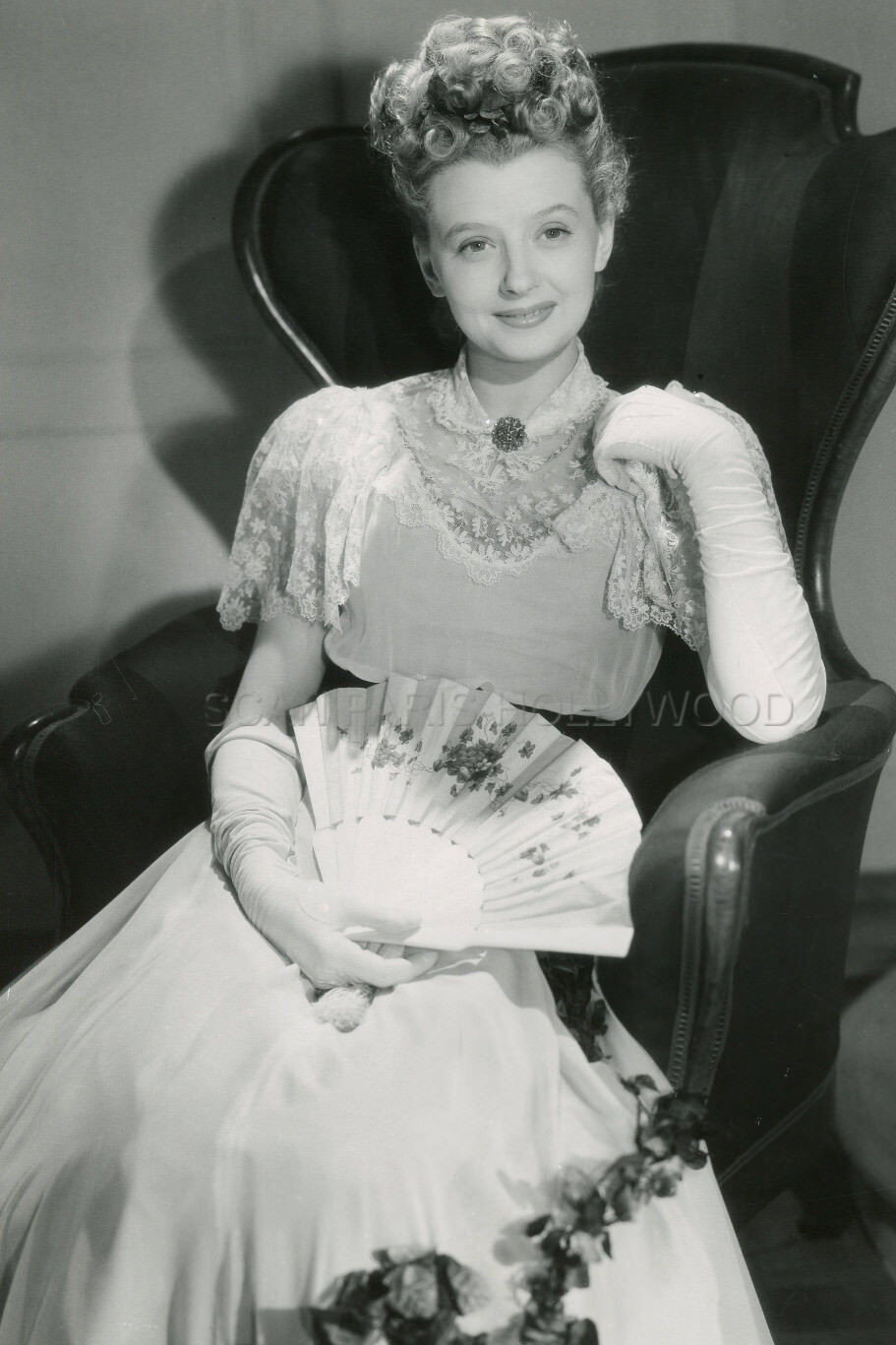 Renée Devillers as Hélène in I Accuse