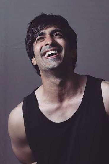 Keshav Sadhna as Karan in College Romance