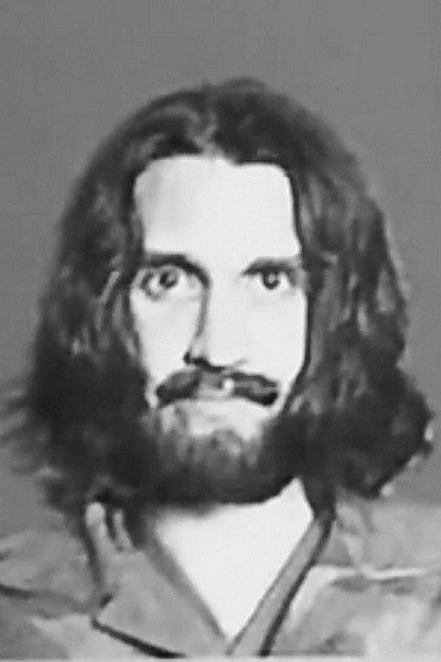 Yevgeni Yermolin as Sokol in The Wheel of Love