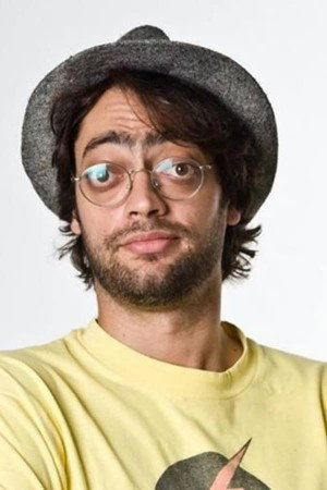 Fernando Caruso as Wallace in Aline