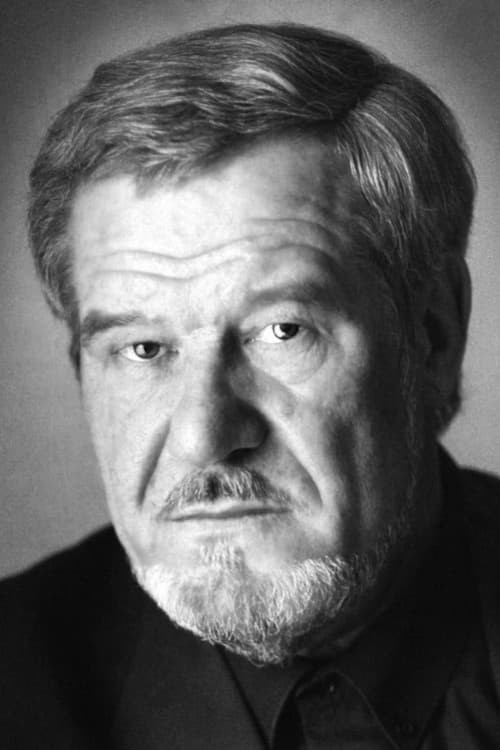 Виталий Шаповалов as Tushin in The Precipice