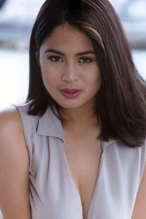 Joyce Jimenez as Virgie in Habang Nasasaktan Lalong Tumatapang