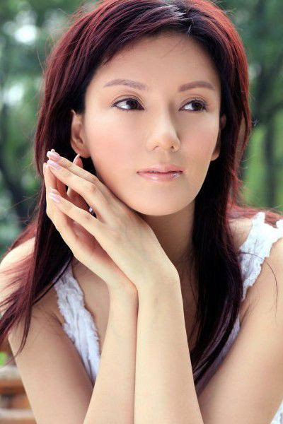 彭丹 as 小玉儿 in 庄妃轶事