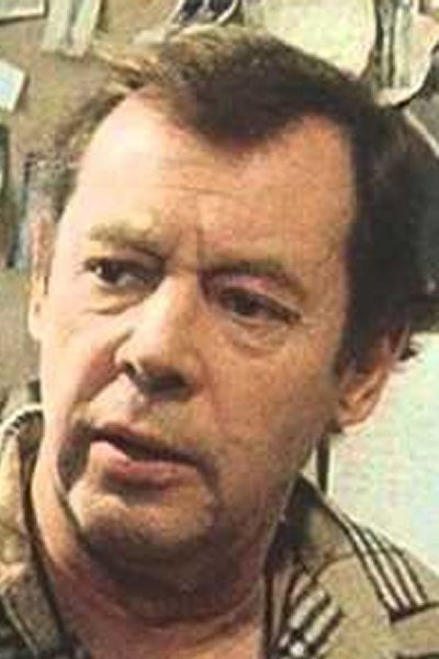 Louis Miehe-Renard as Oscar, Naalens håndlanger in Naalen